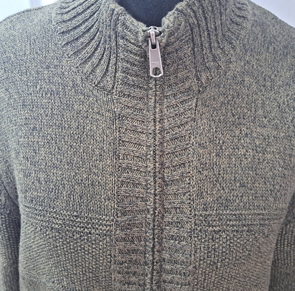 Boston Traders Olive Green Knit Sweater Size M - Picture 3 of 13